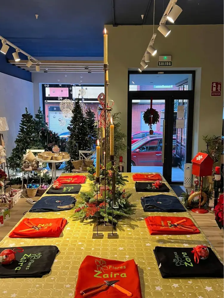 Talleres Florales taller floral navideño